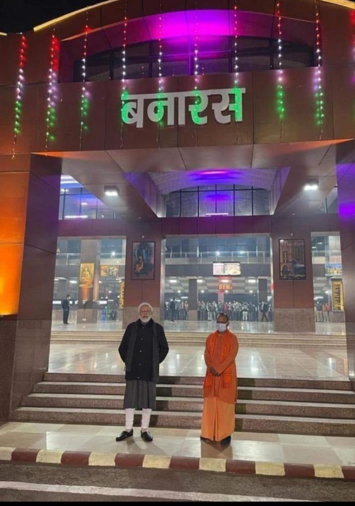 Banarasiya Stay Walking Distance To Banaras Railway Station Varanasi Eksteriør billede