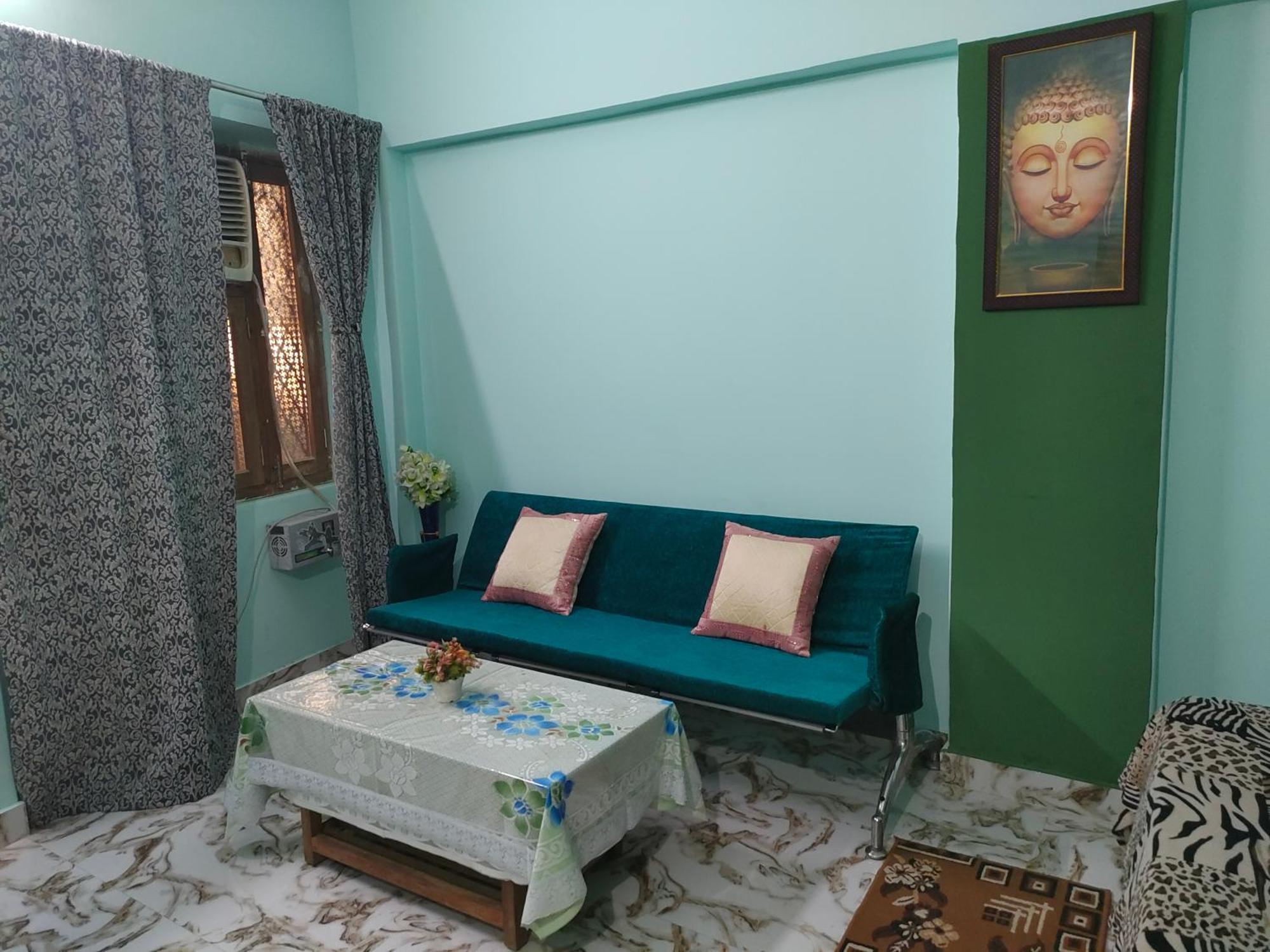 Banarasiya Stay Walking Distance To Banaras Railway Station Varanasi Værelse billede