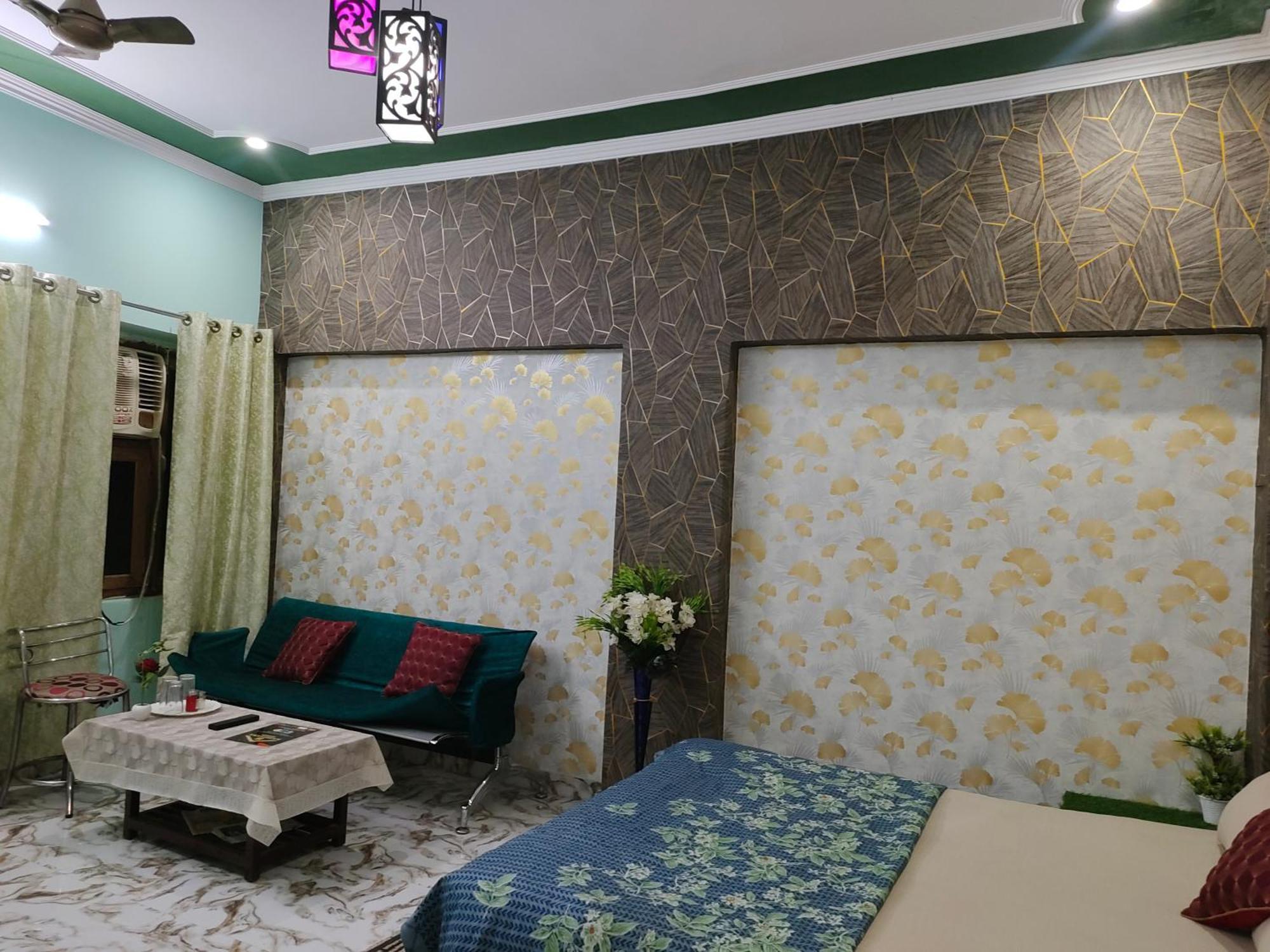 Banarasiya Stay Walking Distance To Banaras Railway Station Varanasi Eksteriør billede