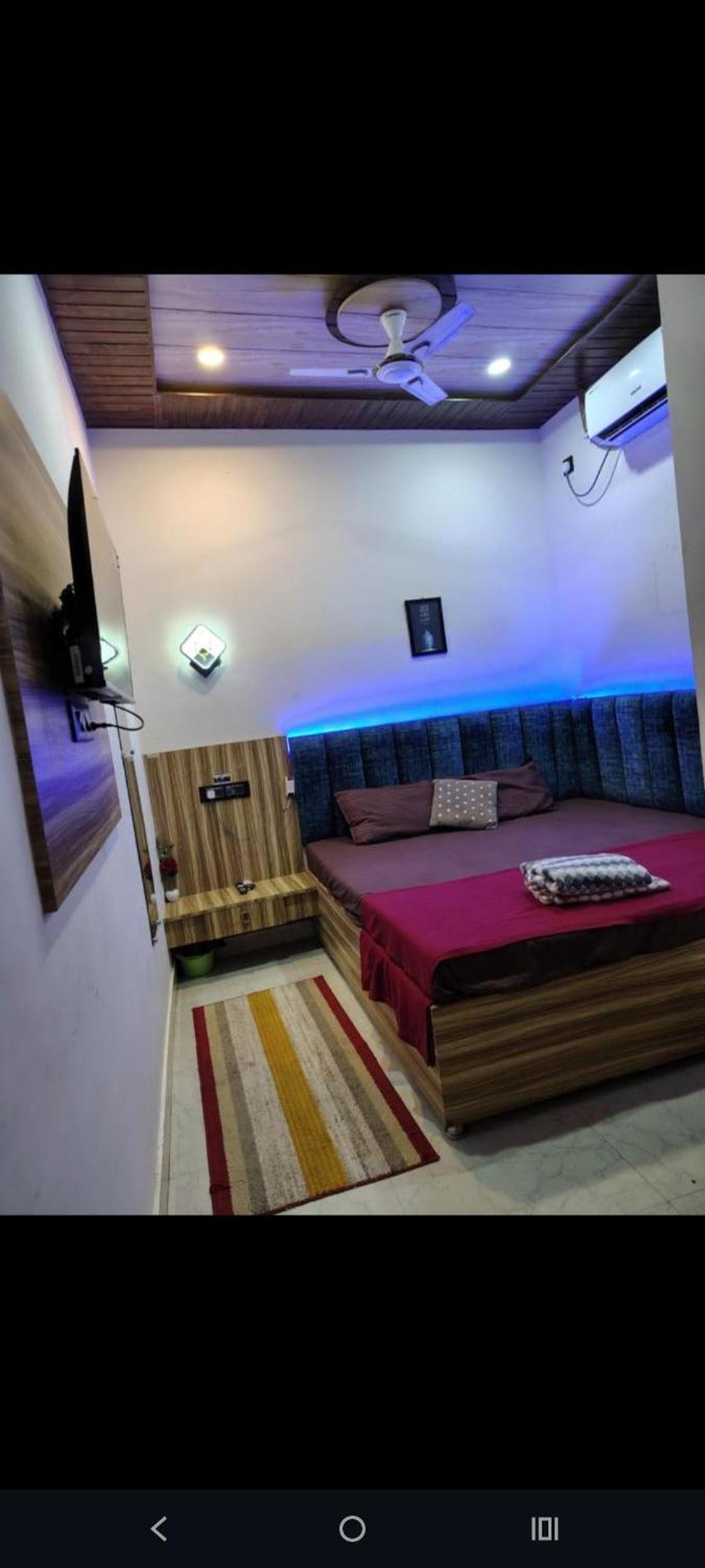 Banarasiya Stay Walking Distance To Banaras Railway Station Varanasi Værelse billede
